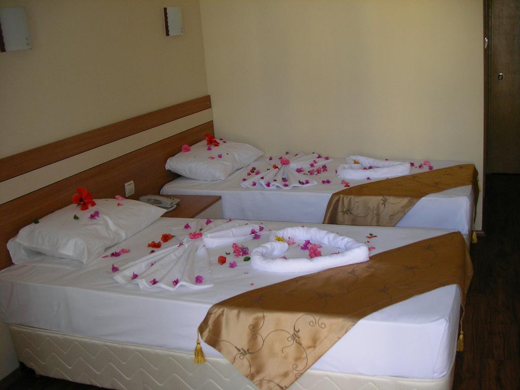 Ercan Han Hotel İçmeler Room photo